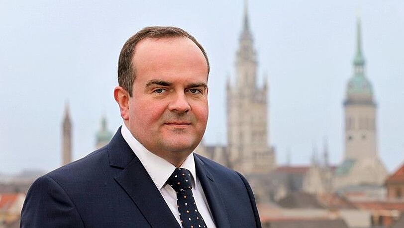 Wirtschaftsreferent Clemens Baumgärtner: Aktivisten fordern schon seinen Rücktritt. Wirtschaftsreferent Clemens Baumgärtner: Aktivisten fordern schon seinen Rücktritt.