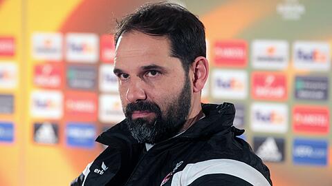 Stefan Ruthenbeck bei der Pressekonferenz vor seinem ersten Spiel als Trainer des 1. FC Köln.