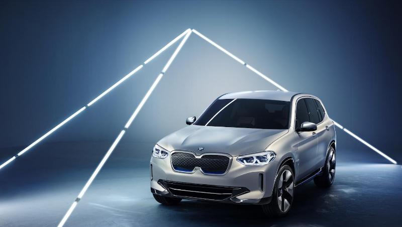2020 soll im chinesischen Shenyang der vollelektrische BMW iX3 serienmäßig vom Band laufen. 2020 soll im chinesischen Shenyang der vollelektrische BMW iX3 serienmäßig vom Band laufen.