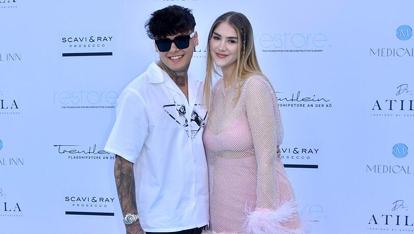 Lisa Straube mit ihrem Mann Furkan "Akka" Akkaya.
