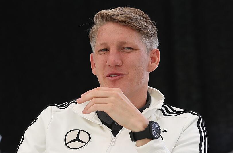 Vom blonden Jungspund zur ergrauten Eminenz: Bastian Schweinsteiger.