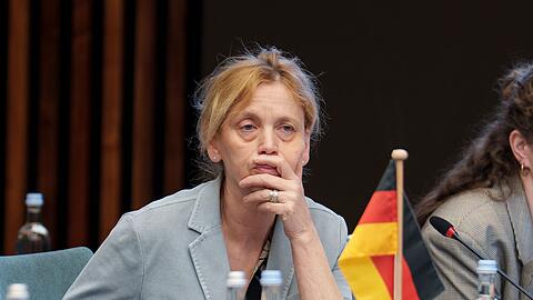 Zust&auml;ndig f&uuml;r das Elterngeld ist Bundesfamilienministerin Karin Prien (CDU). (Archivfoto)