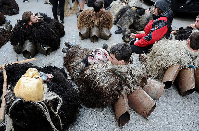 Traditioneller Münchner Krampuslauf durch die Fußgängerzone zum Marienplatz.