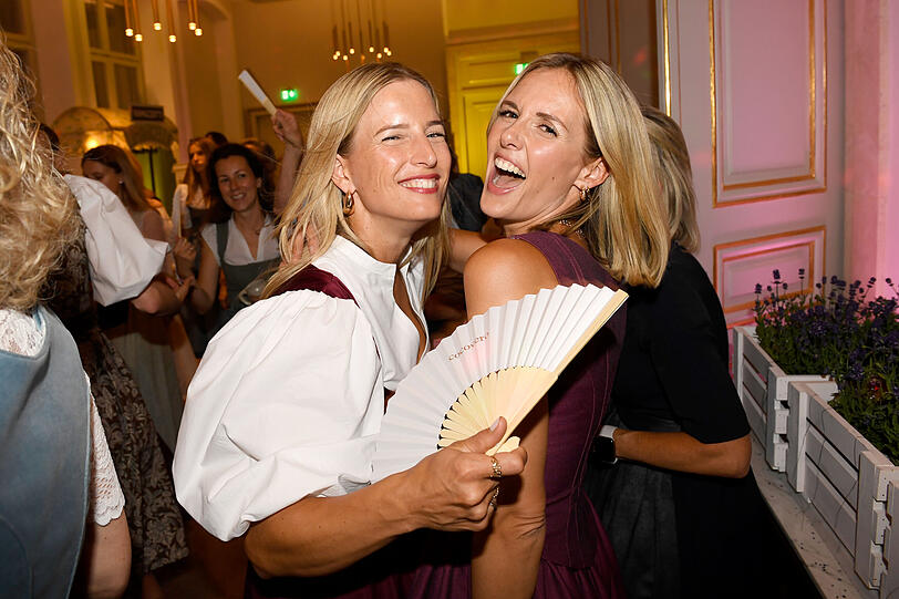 Constanze Schnitzler und Veronika Stork-Jacklbauer
