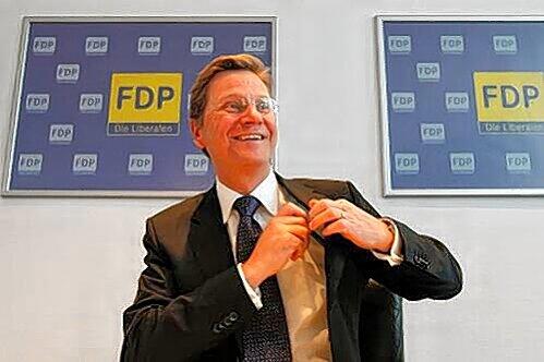 Spenden annehmen? Ist doch völlig normal, sagt FDP-Chef Guido Westerwelle.