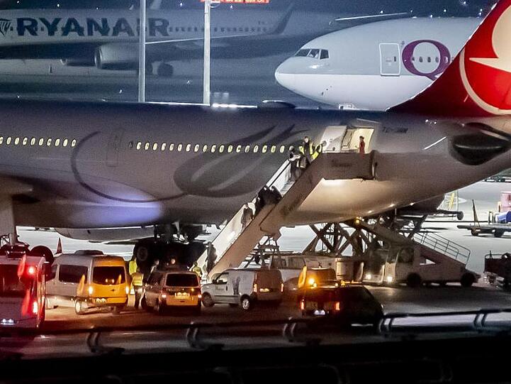 Bereits gestern wurden aus der Türkei Personen nach Deutschland abgeschoben.