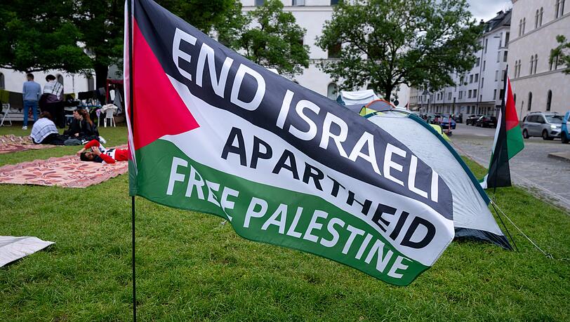 Eine geplante Veranstaltung an der Ludwig-Maximilian-Universität mit möglicherweise pro-palästinensischen Inhalten rief die bayerische Landespolitik auf den Plan. (Archivbild) Eine geplante Veranstaltung an der Ludwig-Maximilian-Universität mit möglicherweise pro-palästinensischen Inhalten rief die bayerische Landespolitik auf den Plan. (Archivbild)