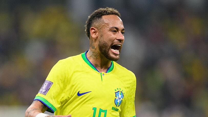 Brasiliens Superstar Neymar kann im WM-Achtelfinale wieder auflaufen.