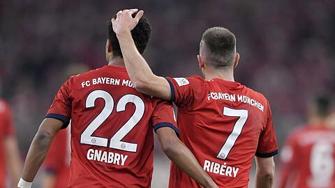 Vorgänger und Nachfolger: Serge Gnabry erbt zur neuen Saison die legendäre Nummer 7 beim FC Bayern. Klicken Sie sich in der Bilderstrecke durch weitere Bayern-Spieler, die die 7 getragen haben.