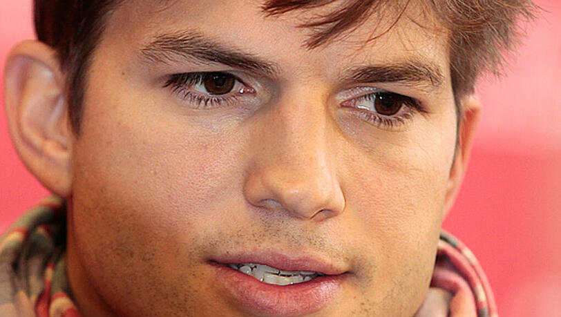 Ashton Kutcher ist laut "Forbes"-Liste der bestbezahlte TV-Star. Ashton Kutcher ist laut "Forbes"-Liste der bestbezahlte TV-Star.