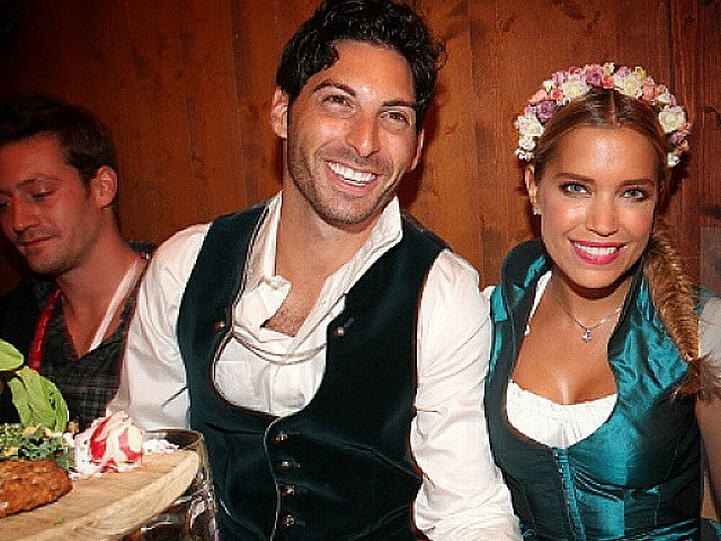 Sylvie Meis und ihr neuer Freund Samuel im Partnerlook auf der Wiesn
