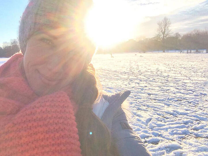 Wintersonne statt Fieberwahn: Annemarie Carpendale geht es wieder gut