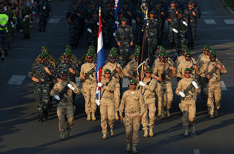 Militärparade in Zagreb.