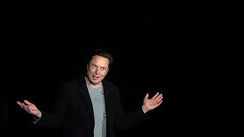 Elon Musk ist jetzt offiziell reicher als Jeff Bezos