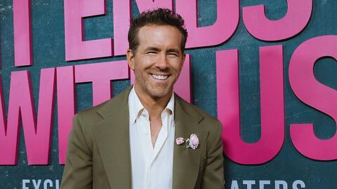 Ryan Reynolds hat Pub-Besucher in Wales überrascht.