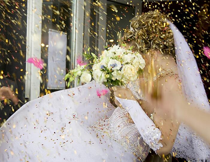 Schlechtes Essen verdirbt eine Hochzeit im oberbayerischen Sammerberg.