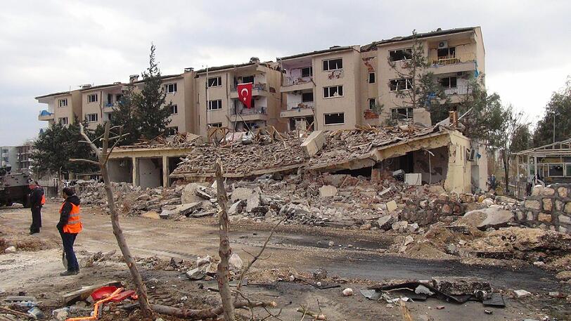So schaut es derzeit in der Region Mardin aus. Hier will die Stadt helfen, die Infrastruktur wieder aufzubauen.