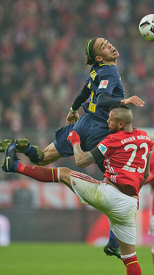 Arturo Vidal - Note 2: Gewann den Ball vor dem 2:0, wirkte um 100 Prozent motivierter als zuletzt in Darmstadt. Chiles Fußballer des Jahres ist eben einer für die großen Spiele.