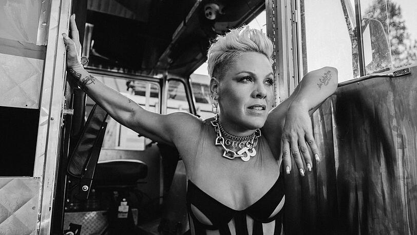 Mit "Trustfall" veröffentlicht Pink ein neues Album. Mit "Trustfall" veröffentlicht Pink ein neues Album.