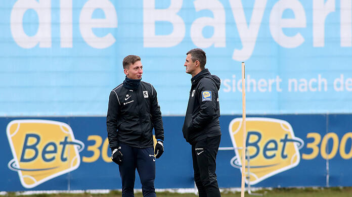 Bis Anfang 2023 beim TSV 1860, bald zusammen beim FC Ingolstadt? Marius Wörl (l.) und Michael Köllner.