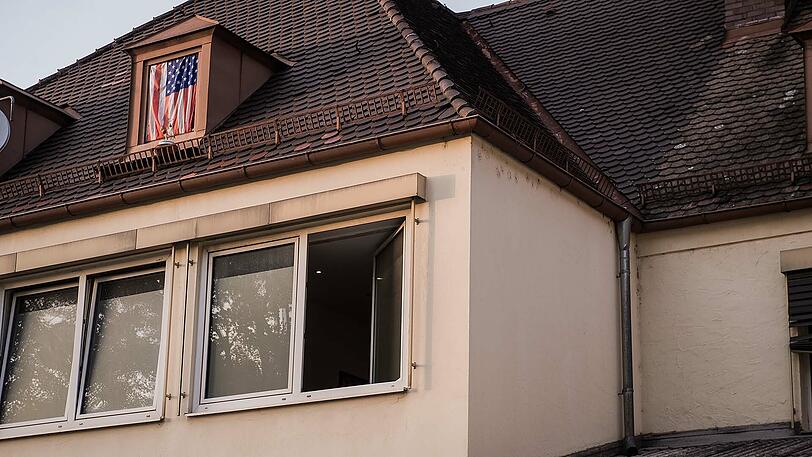 Das Mehrfamilienhaus in der Regensburger Landshuter Straße. Hier kam es zum Gewaltdelikt an der 33-jährigen Prostituierten.