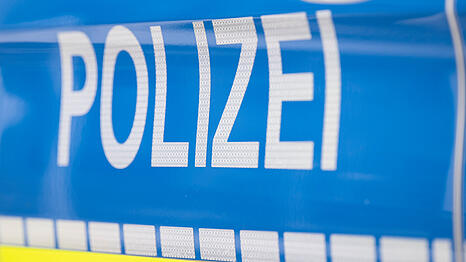 Auf seinem Porsche Macan habe jemand eine Handgranate gelegt, behaupte ein Münchner.  Die Polizei fand jetzt heraus, dass der Mordanschlag vorgetäuscht war. (Symbolbild)