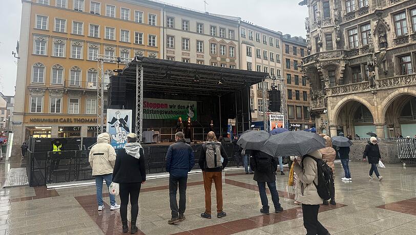 Kurz nach 15 Uhr ist auf dem Marienplatz noch nicht so viel los.