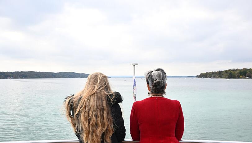 Zu den wenigen Ausflugs-G&auml;sten z&auml;hlten die Schauspielerin Irina Wanke und ihre Tochter, die T&auml;nzerin und Choreographin Rosalie Wanka.