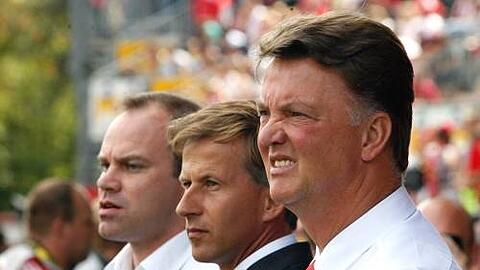 Drei Mann, zwei Punkte: Sportdirektor Nerlinger, Assistenz-Trainer Jonkers, Chefcoach van Gaal.