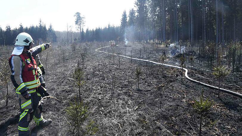 Insgesamt 110 FEuerwehrleute waren im Einsatz, nach einer Stunde waren die Flammen gelöscht.
