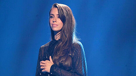 Vanessa Mai erinnert sich an ihre "Let's Dance"-Teilnahme zur&uuml;ck.