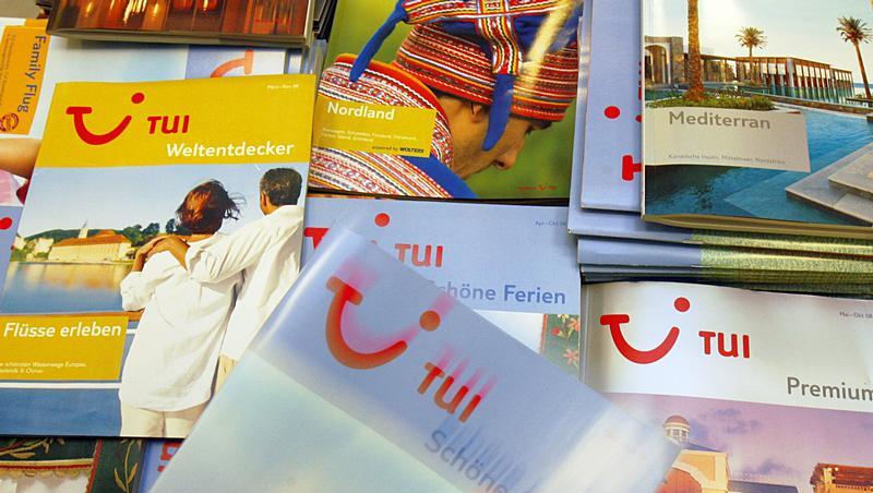 Wer lange Urlaube am Stück möchte, sollte sich vor und nach Feiertagen frei nehmen. Wer lange Urlaube am Stück möchte, sollte sich vor und nach Feiertagen frei nehmen.