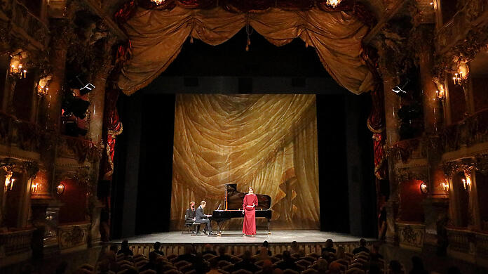 Lise Davidsen und Leif Ove Andsnes im Cuvilliés-Theater.