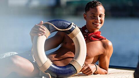 Benji (20) aus Hamburg hat keine Probleme damit, sich mitten in Berlin freiz&uuml;gig zu zeigen. Das ging nicht allen "GNTM"-Kandidaten so.