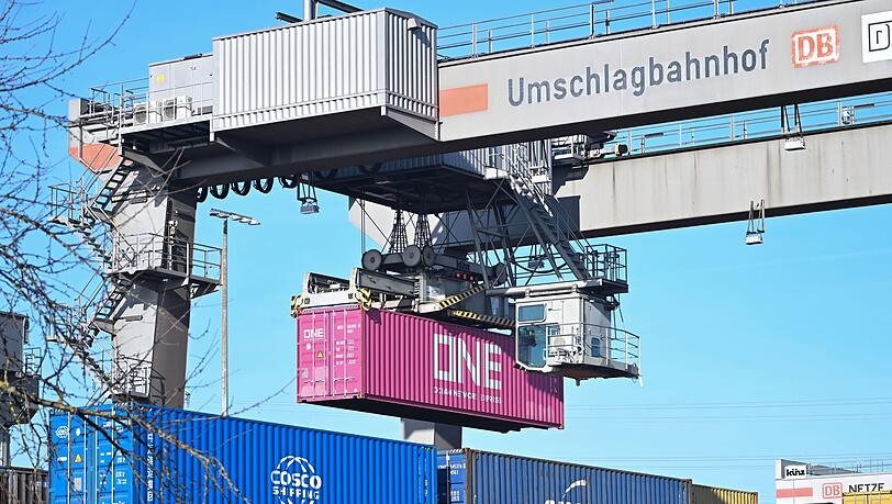 Mit der Konjunktur in Deutschland scheint es weiter aufwärts zu gehen. (Symbolbild) Mit der Konjunktur in Deutschland scheint es weiter aufwärts zu gehen. (Symbolbild)