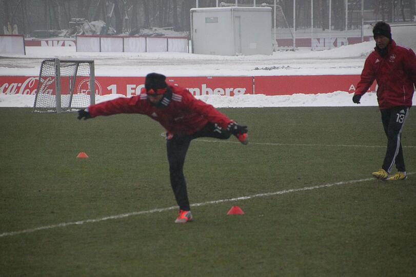 Aufwärm- und Stabilitätsübungen mit Athletikcoach Markus Zidek.