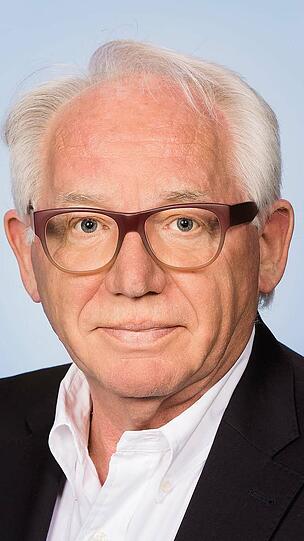 Norbert Oxee (Inhaber der Firma GLX Global Logistic Services GmbH: &bdquo;Ich bin seit 1977 Mitglied, bin schon als kleiner Bursche rausgelaufen. Ich will jetzt versuchen, mitzuhelfen, dass man kooperativer mit dem Gesellschafter zusammenarbeitet.&ldquo;