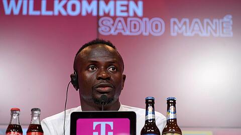 Neuzugang Sadio Mané wurde offiziell in der Allianz Arena vorgestellt.