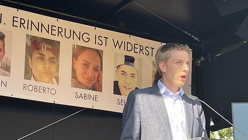 Der Zweite Bürgermeister Dominik Krause (Grüne) sprang für OB Dieter Reiter (SPD) ein. Der Zweite Bürgermeister Dominik Krause (Grüne) sprang für OB Dieter Reiter (SPD) ein.
