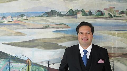 Der 35-jährige Dirigent Roberto Trevino stammt aus Texas.