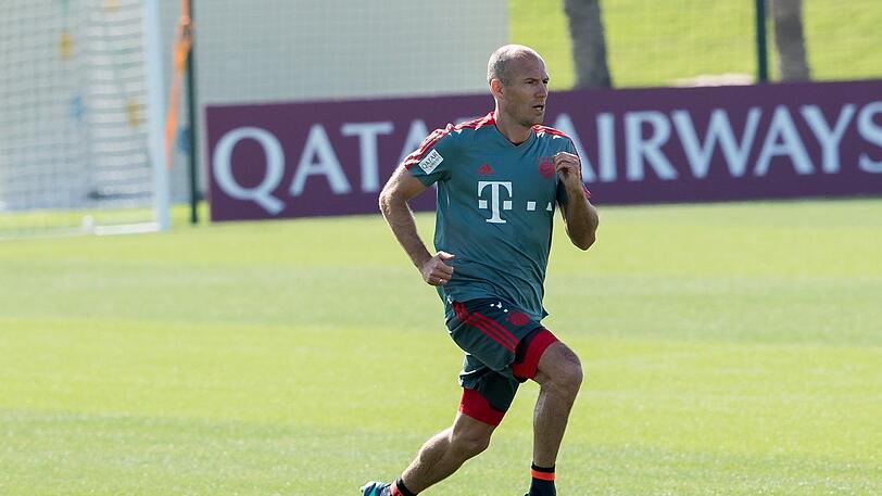 Arjen Robben schuftete bereits im Wintertrainingslager in Katar für sein Comeback im Trikot des FC Bayern, musste aber immer wieder Rückschläge hinnehmen.