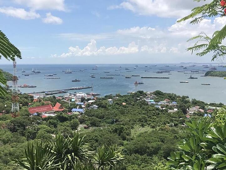 Während eines Ausflugs auf der Insel Insel Ko Si Chang ist eine deutsche Urlauberin vergewaltigt und ermordet worden.