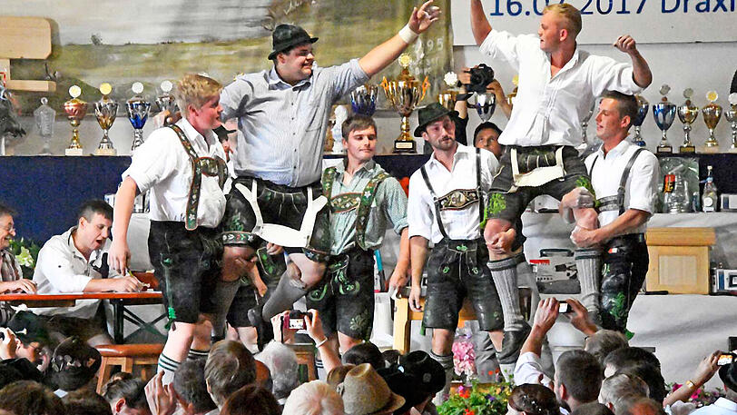 64. Bayerische Meisterschaft im Fingerhakln. Die Bilder.