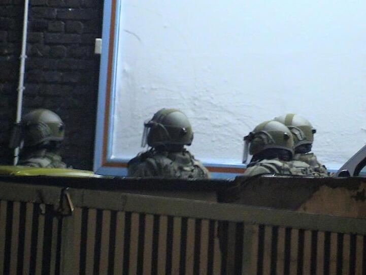 Mehrere Hundert Einsatzkräfte durchsuchten Wohnungen in Essen und zehn weiteren Städten.