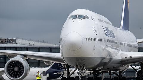 Weniger Passagiere und Fracht: Lufthansa-Streiks treffen Flughafen Frankfurt. (Archivbild)