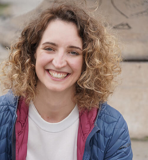 Samira Rothdach (32), Projektmanagerin: "Ich hatte Corona bereits und bin geboostert und werde die Maske im Supermarkt anlassen. Ein Freedom Day wäre völliger Quatsch. Es gilt, weiterhin vorsichtig zu sein. Wer ungeimpft durch die Gegend rennt, ist selbst schuld. Es gibt noch viele, die Corona haben. Maske tragen schützt."