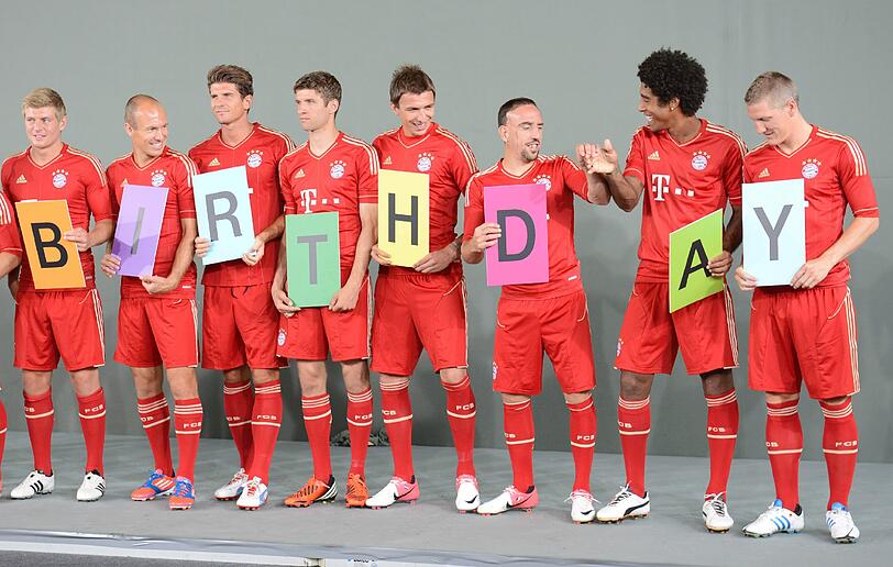 Hinter den Kulissen: So lief das Fotoshooting des FC Bayern.