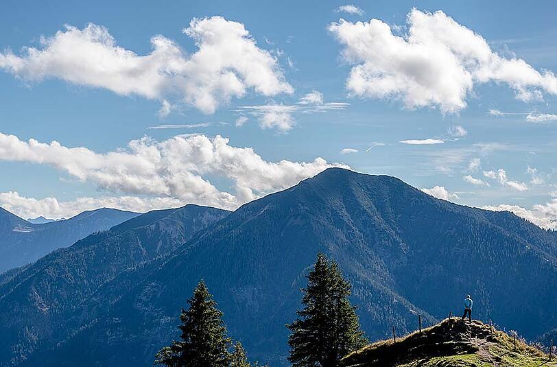 Die Ammergauer Alpen: Zwischen Weittal- und dem Kreuzkopf stürzte ein 52-jähriger Mann aus Lindau ab und starb. (Archivbild)