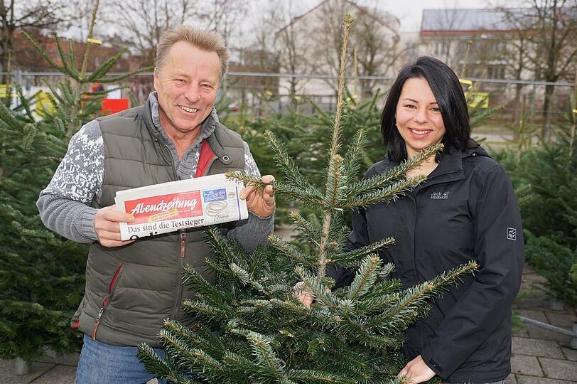 Diese beiden schenken Ihnen zusammen mit der AZ 33 Prozent Rabatt: Rupert Bauer und seine Tochter Anita.