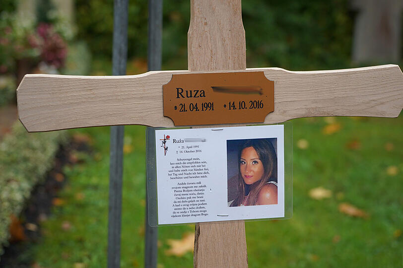 Das Sterbebildchen der Justizangestellten (&dagger; 25).